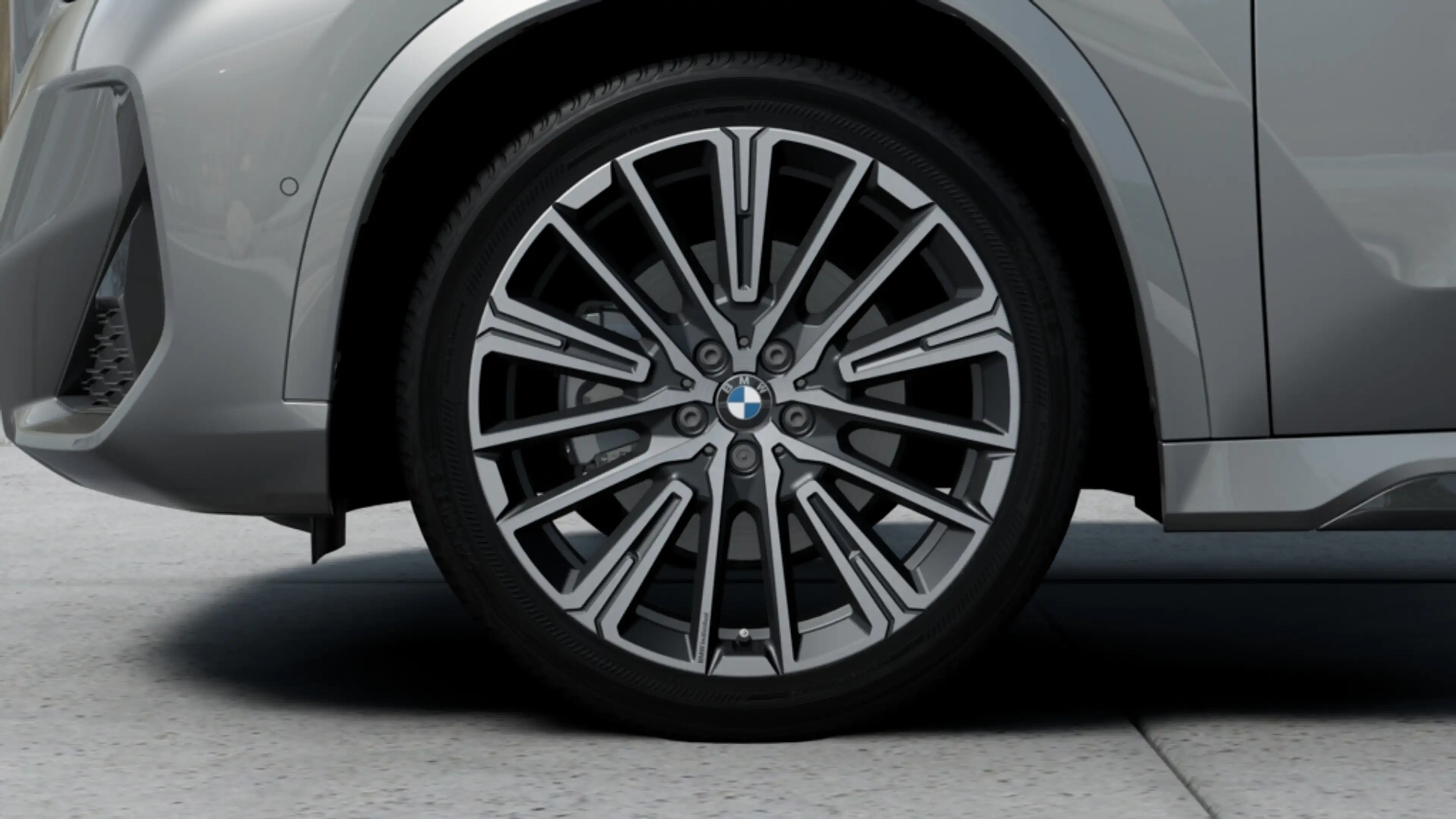 BMW iX1 eDrive20 M Edition 65.2 kWh SERVICE INCLUSIVE - M SPORT — photo 6