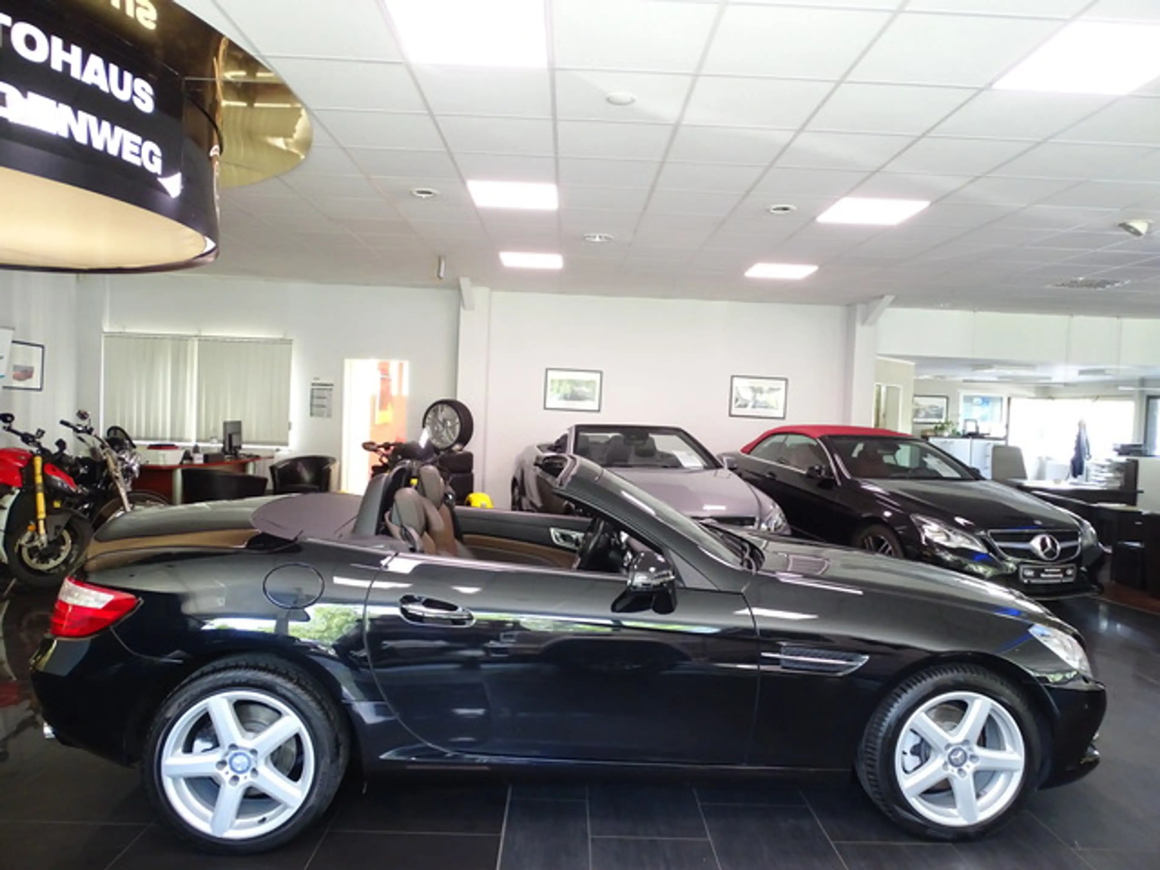 Mercedes-Benz SLK 200 Leder Navi Airsc PDC 2Hand erst 49016 KM — photo 12