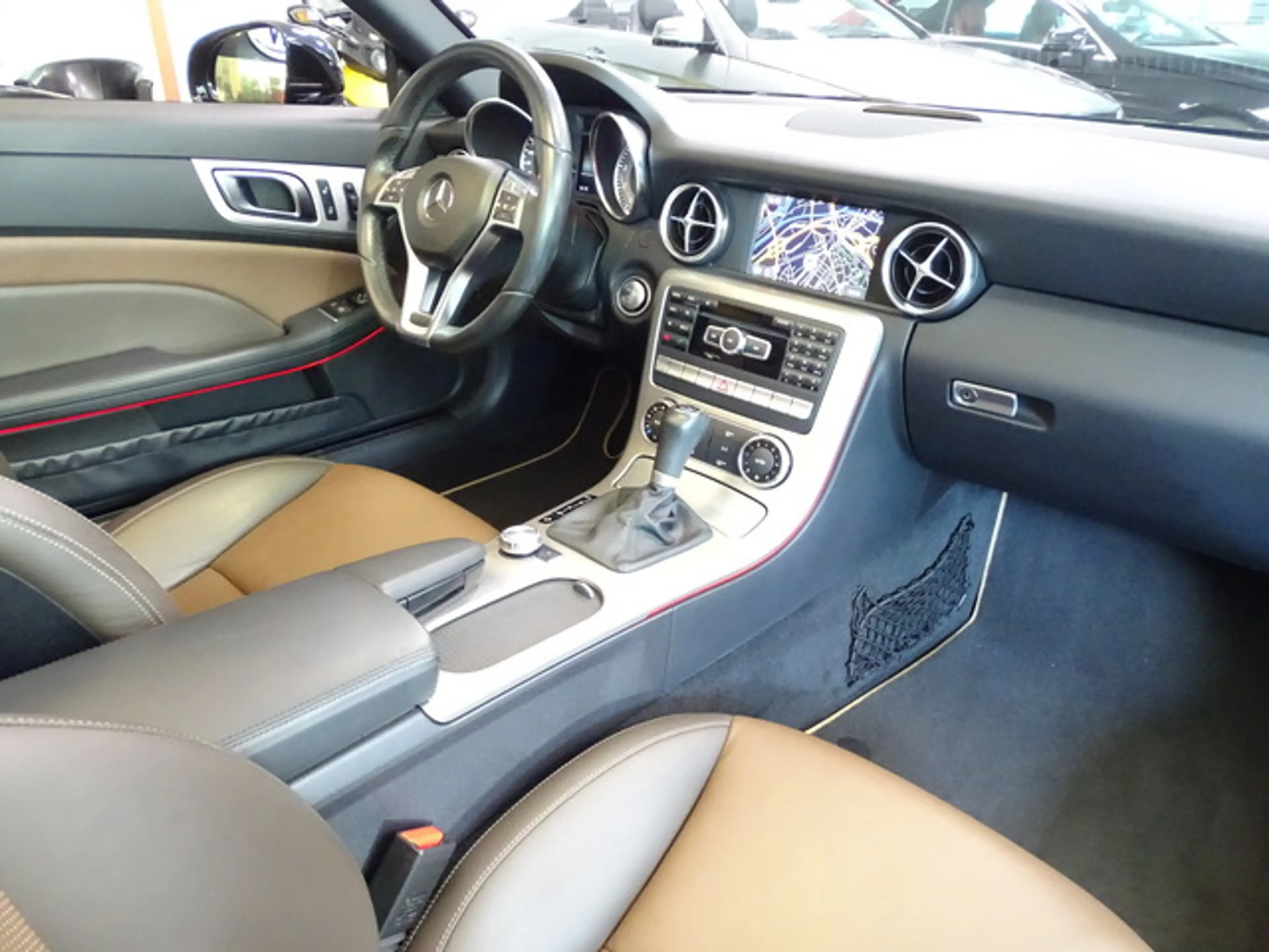 Mercedes-Benz SLK 200 Leder Navi Airsc PDC 2Hand erst 49016 KM — photo 14