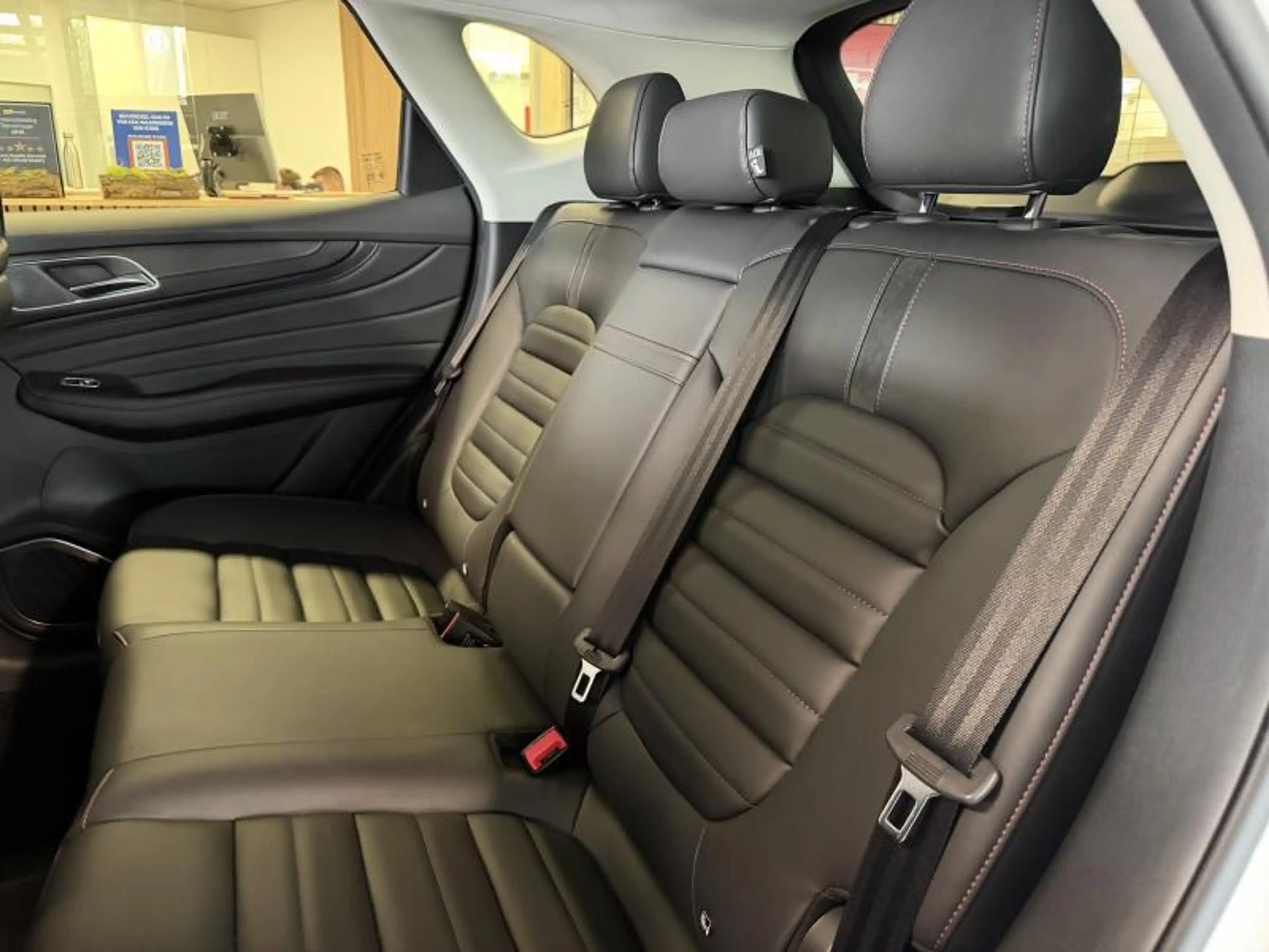 MG EHS 1.5 T-GDI Plug in Hybride Luxury Facelift! | FULL — photo 15
