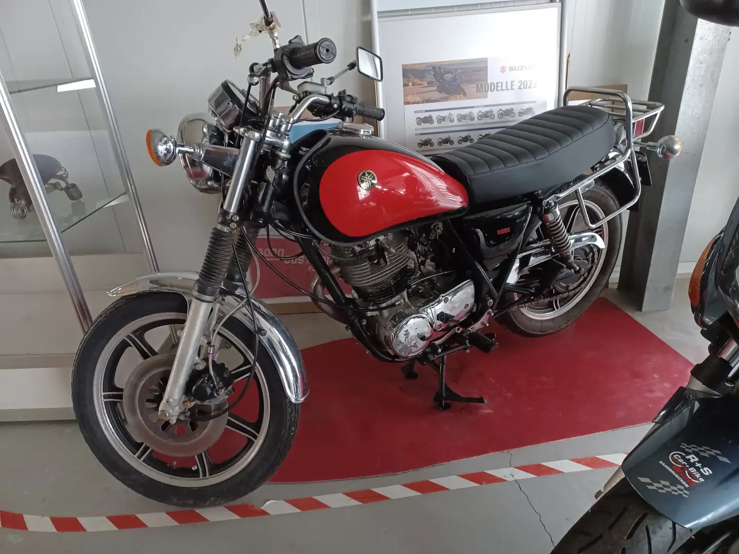 Yamaha SR 500 2J4 Rood - 1