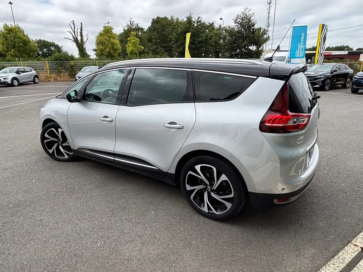 Renault Grand Scenic 1.6 DCI 160CH ENERGY INTENS EDC Gris - 2
