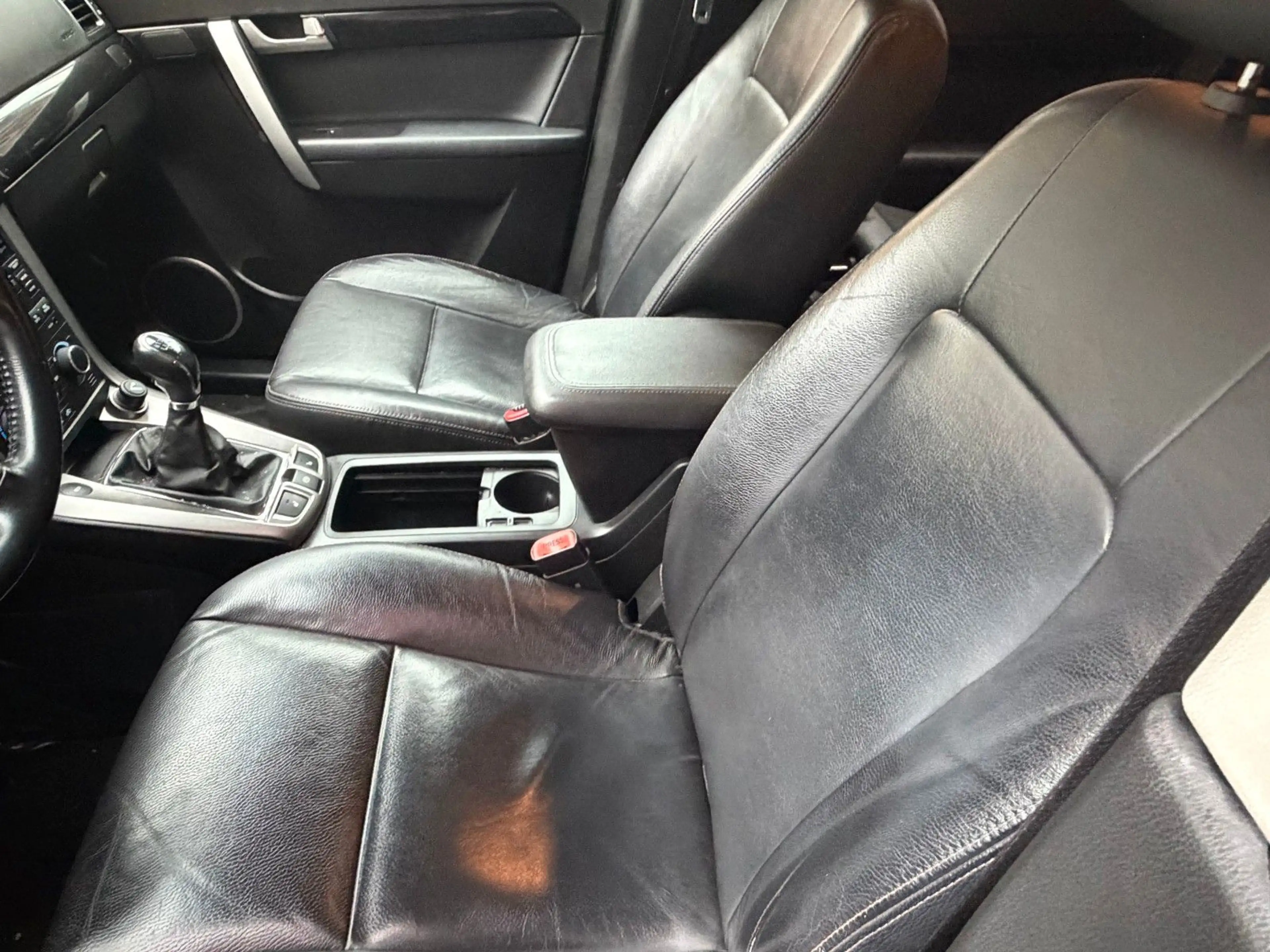 Chevrolet Captiva 2.2TD LT+ AWD 7-Sitzer — photo 7
