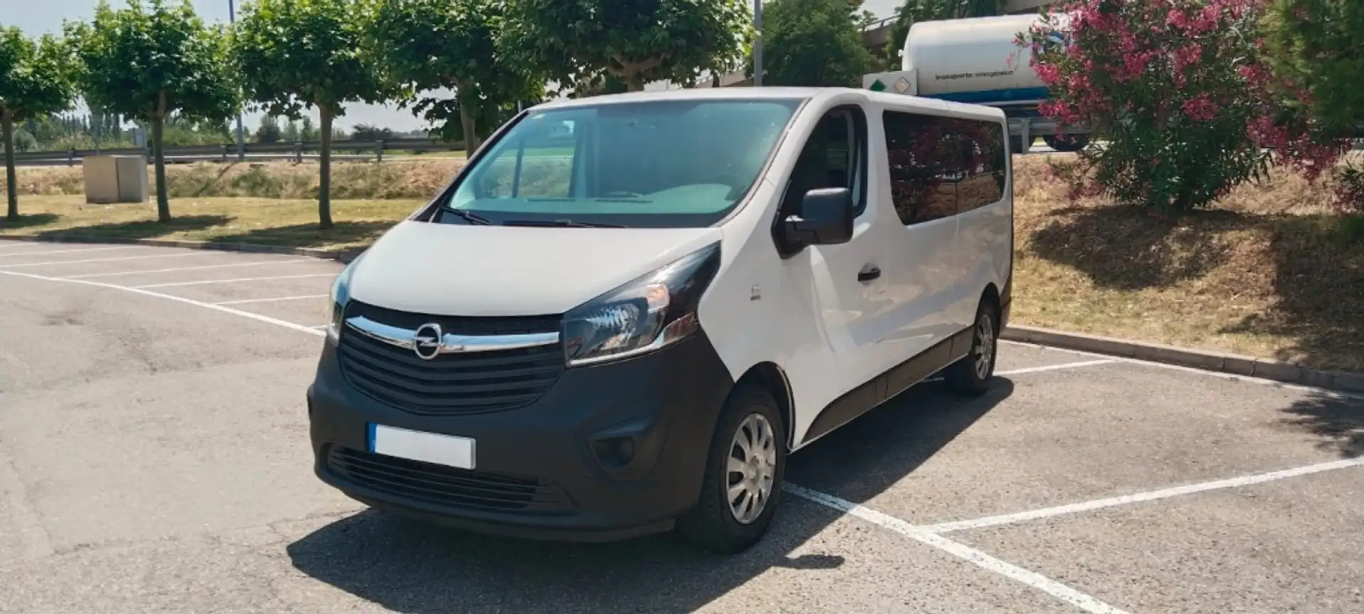 Opel Vivaro Combi 9 1.6CDTi S/S 29 L2 120 Blanco - 2