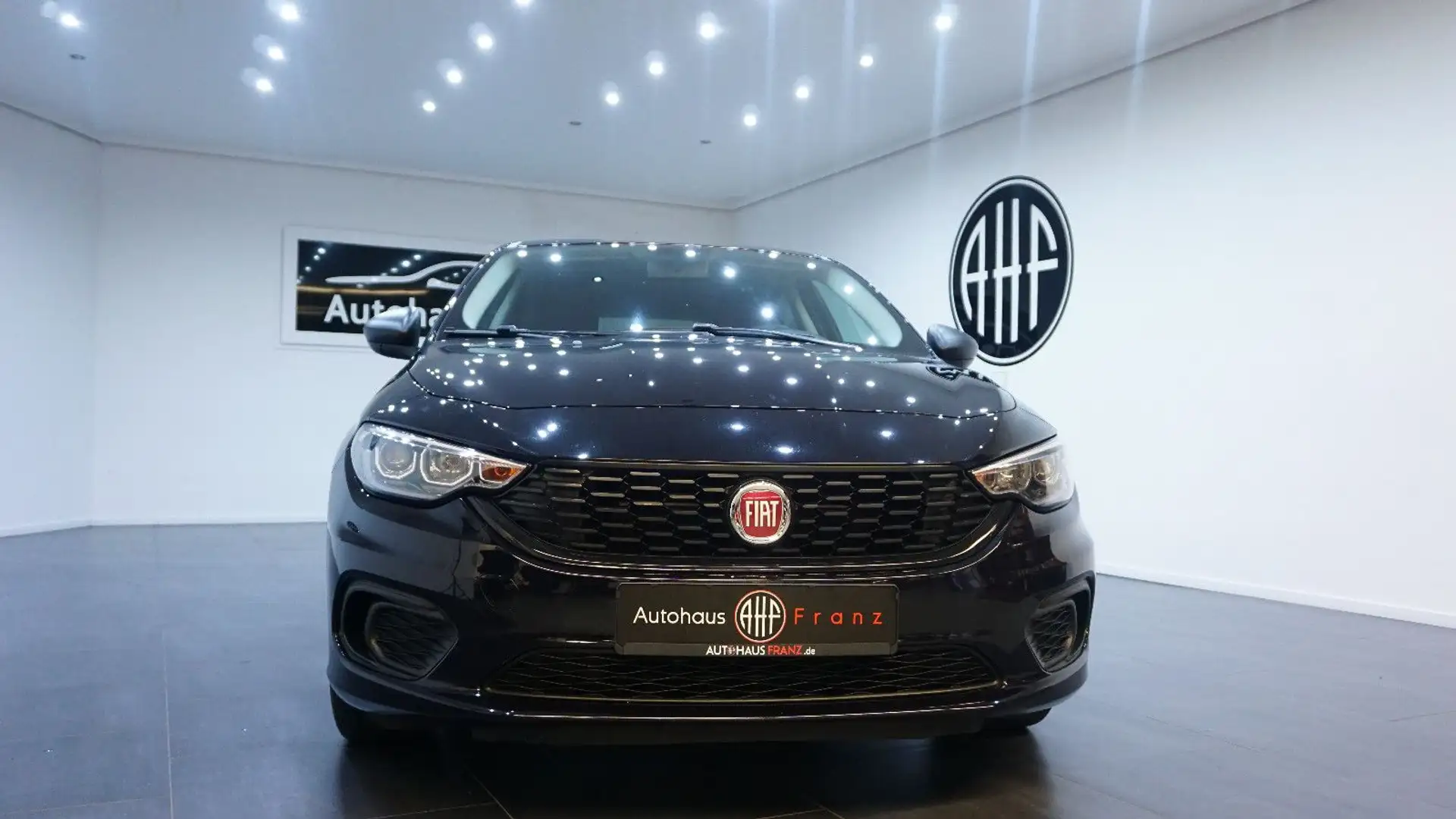 Fiat Tipo Street*SHZ*PDC*Bluetooth*Klimaautomatik Schwarz - 2