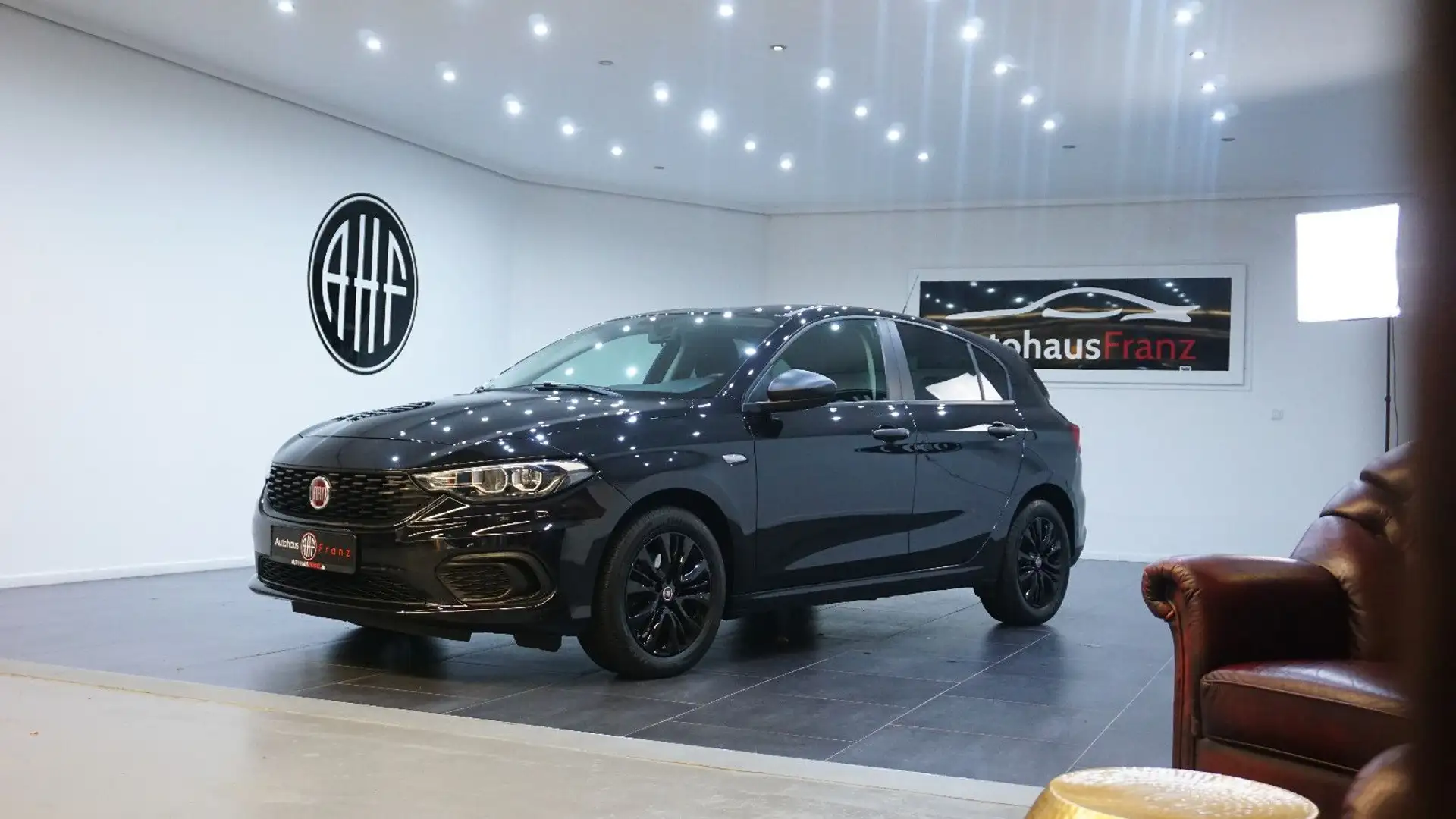 Fiat Tipo Street*SHZ*PDC*Bluetooth*Klimaautomatik Schwarz - 1
