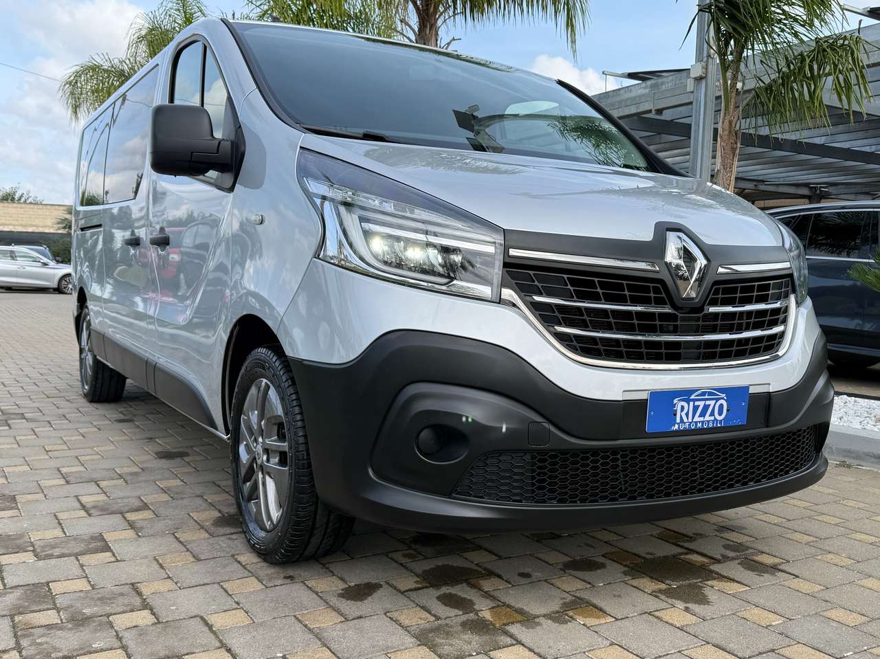 Renault Trafic 2.0DCI 120CV 9 POSTI L2H1 LUNGO 2 PORTE POSTERIORI