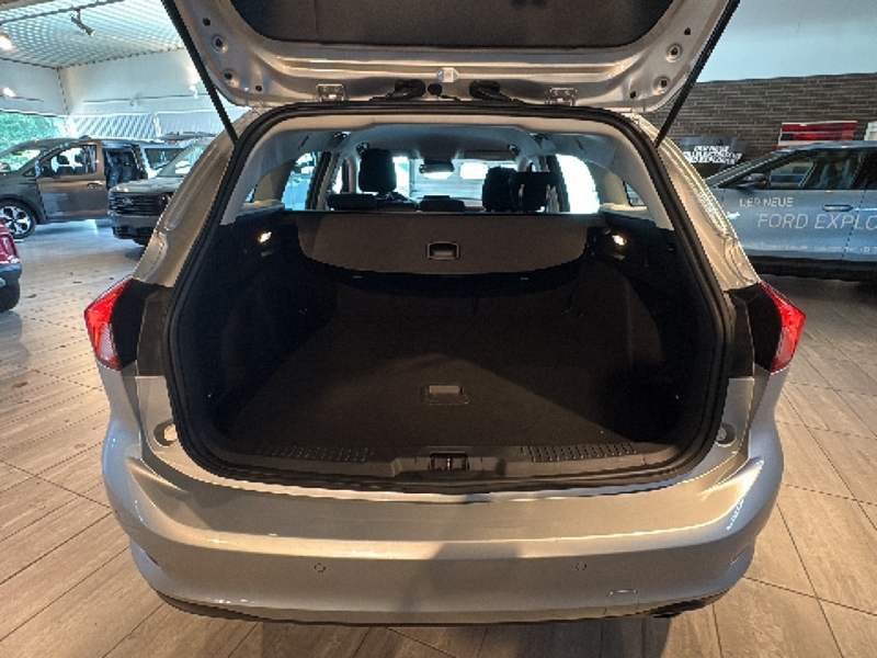 Ford Focus Turnier COOL & CONNECT / PDC / GJR / WINTERPAKET — photo 6