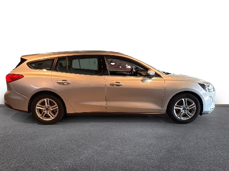 Ford Focus Turnier COOL & CONNECT / PDC / GJR / WINTERPAKET — photo 8