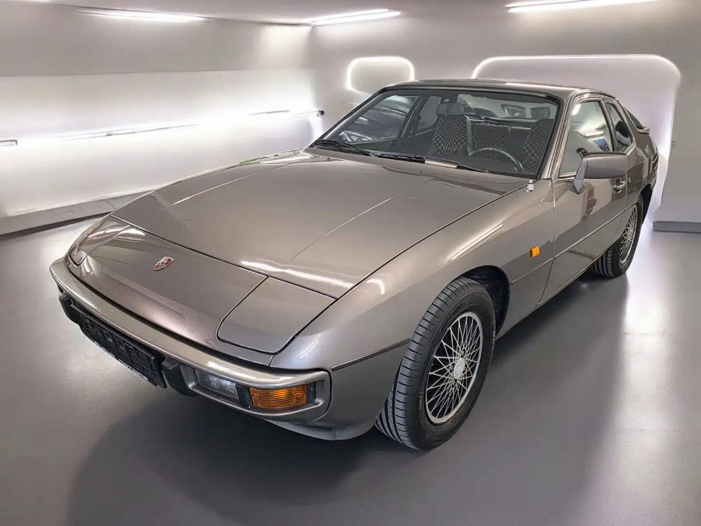 Porsche 924 Targa TOP ZUSTAND Orig.45.739 km  H-Kennz. Beige - 1