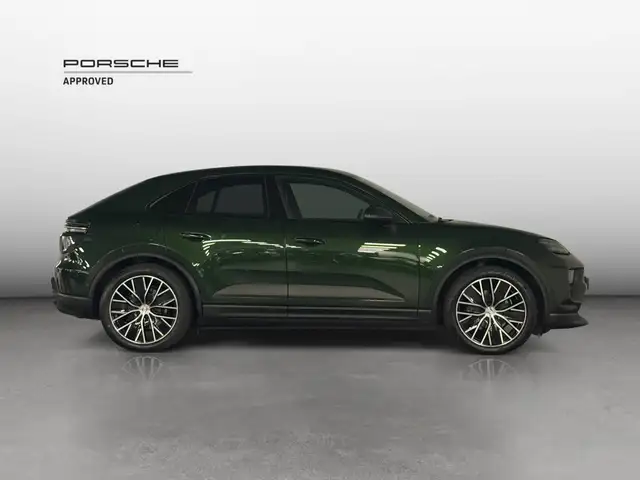 Porsche Macan view 6