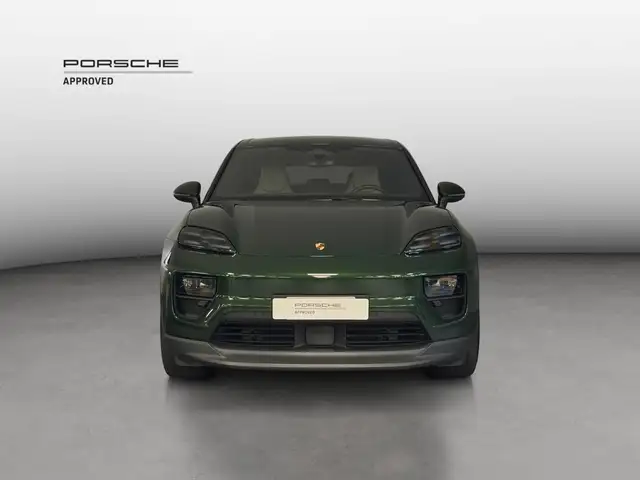Porsche Macan view 8