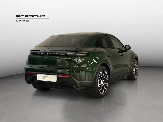 Porsche Macan view 5