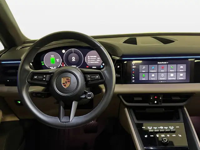 Porsche Macan view 12