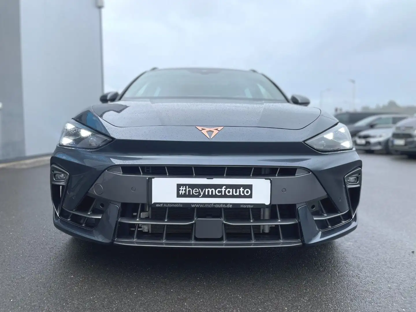 CUPRA Leon Sportstourer 4D VZ *Matrix*Pano*Sennheiser* Grigio - 2