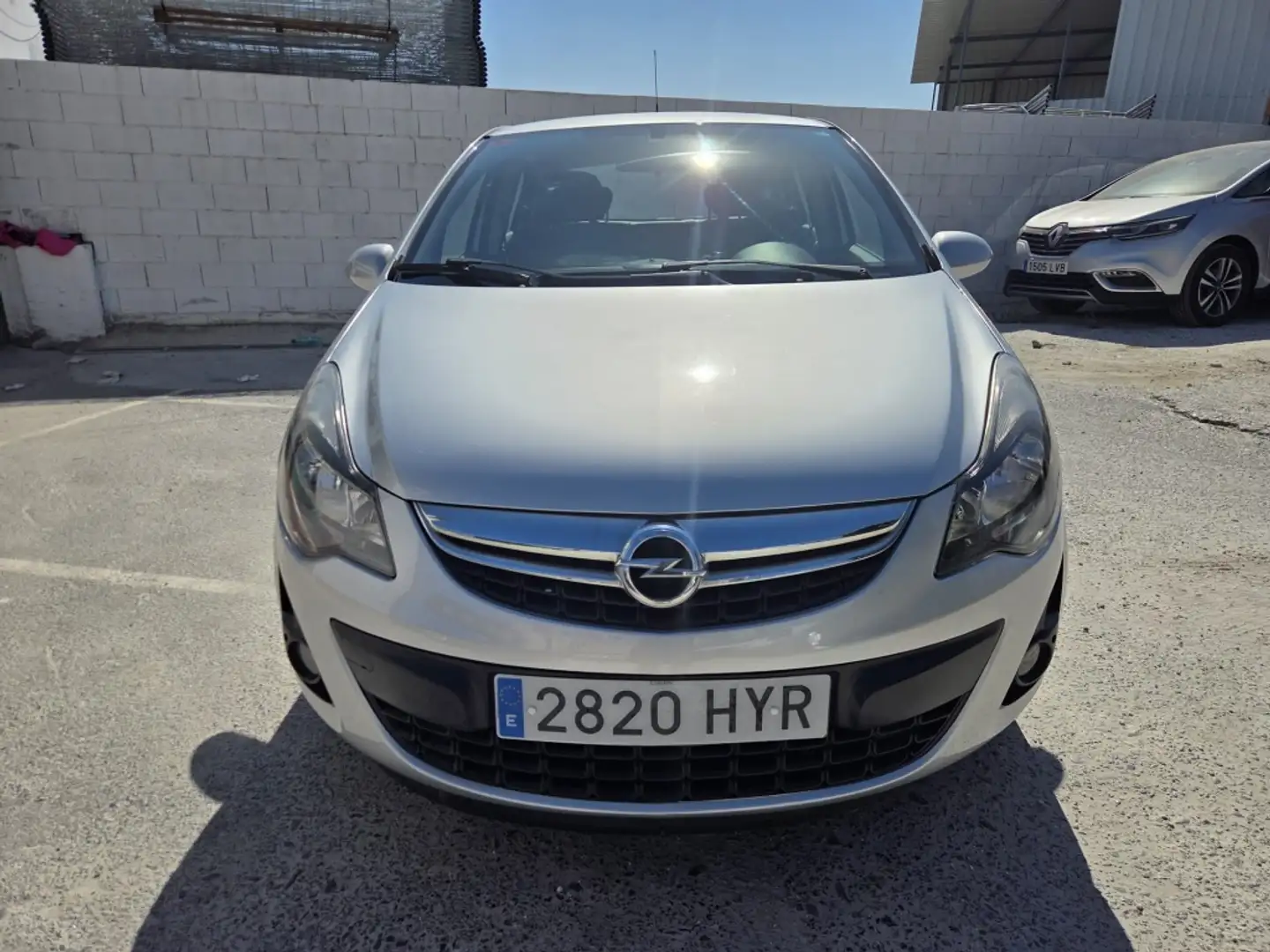 Opel Corsa 1.2 Selective S&S Gris - 2