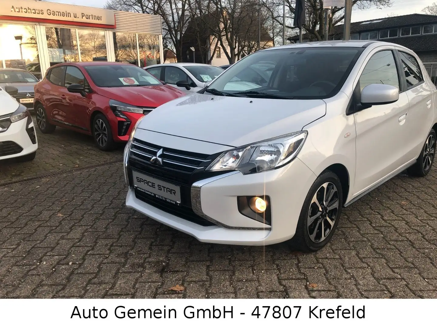 Mitsubishi Space Star Select PLUS 1.2 CVT Automatik!!!! Weiß - 1