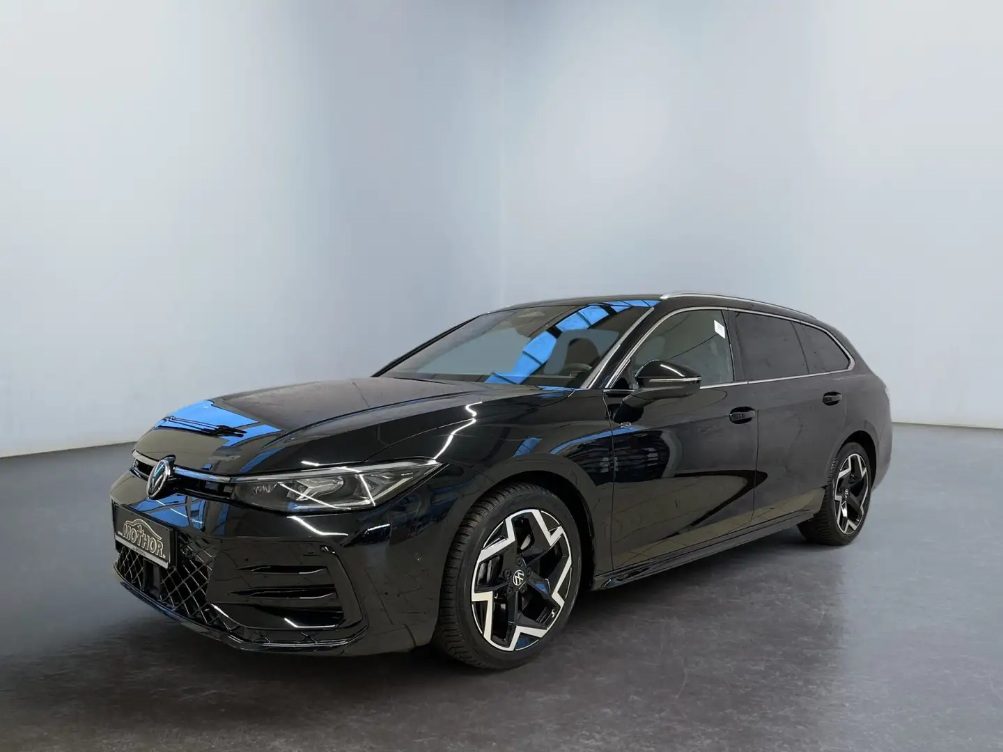 Volkswagen Passat Variant R-Line 2.0TDI DSG 4x4 Massagefunk. Schwarz - 2