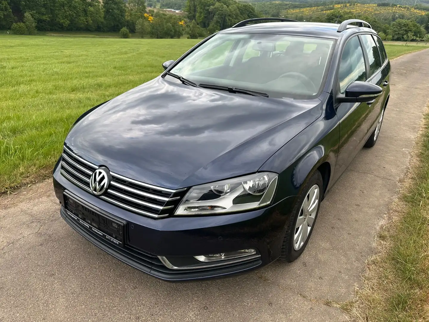 Volkswagen Passat Variant Trendline BlueMotion 1.Hand Blauw - 1
