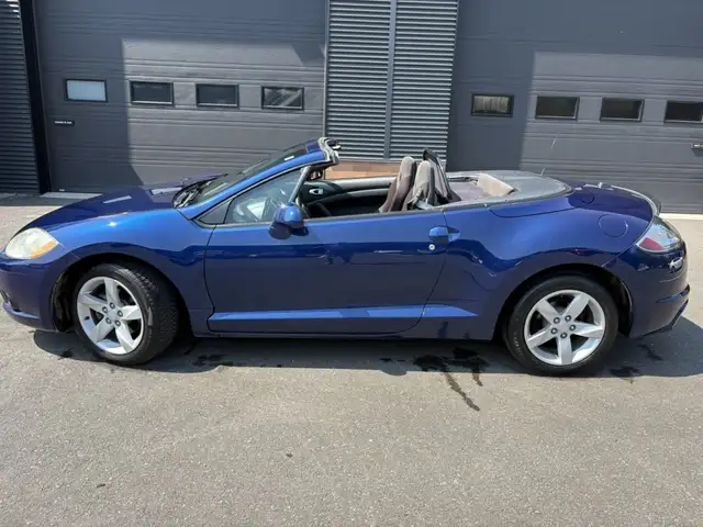 Mitsubishi Eclipse 2009 — photo 3