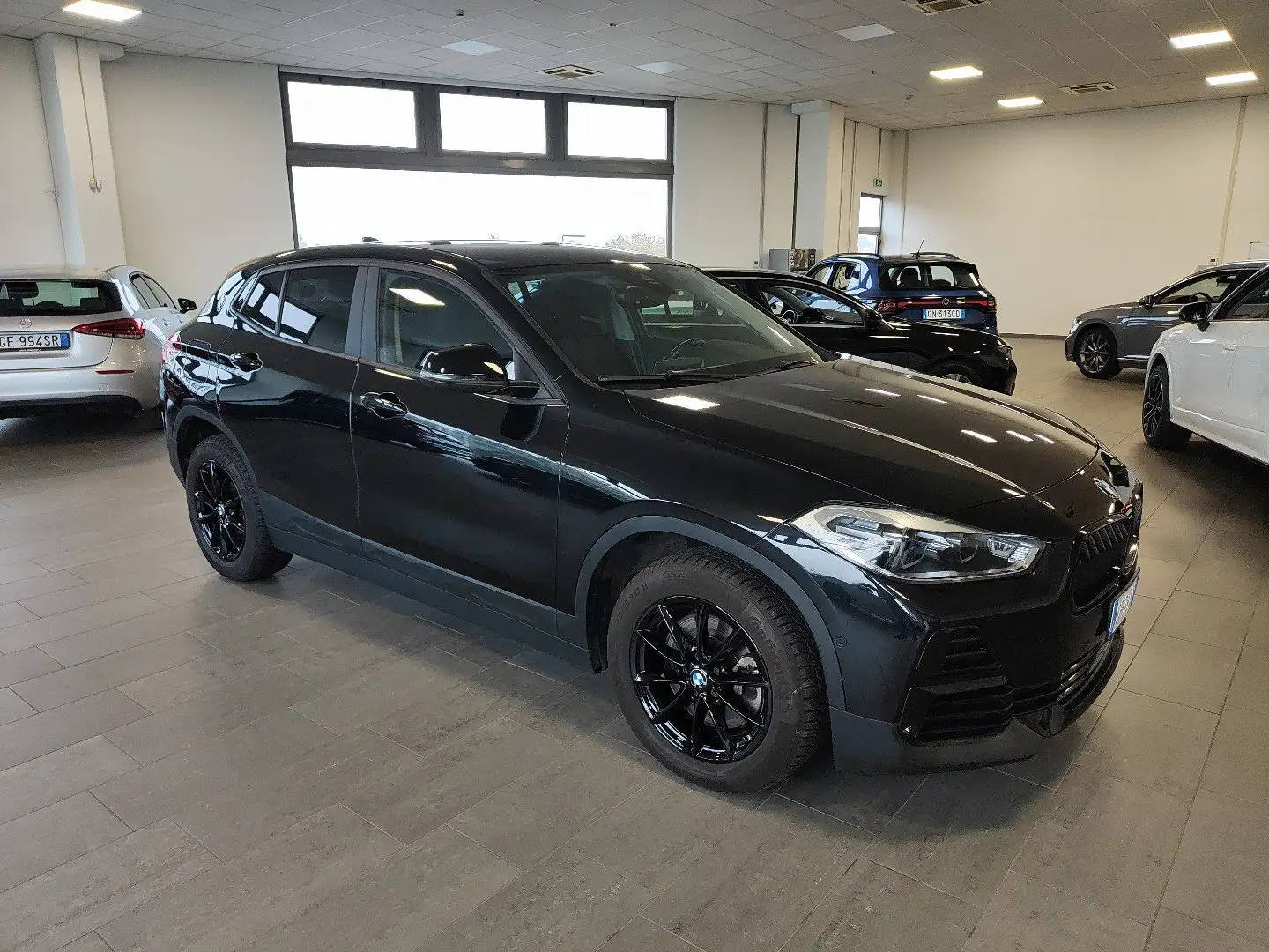 BMW X2 xDrive20d 190cv Business-X Auto Navi Fari LED Negro - 2