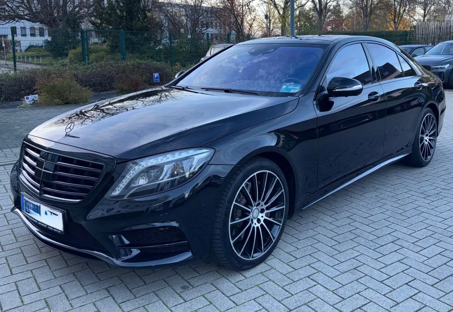 Mercedes-Benz S 500 4Matic AMG*PANORAMA*CARBON*ALCANTARA* Schwarz - 1