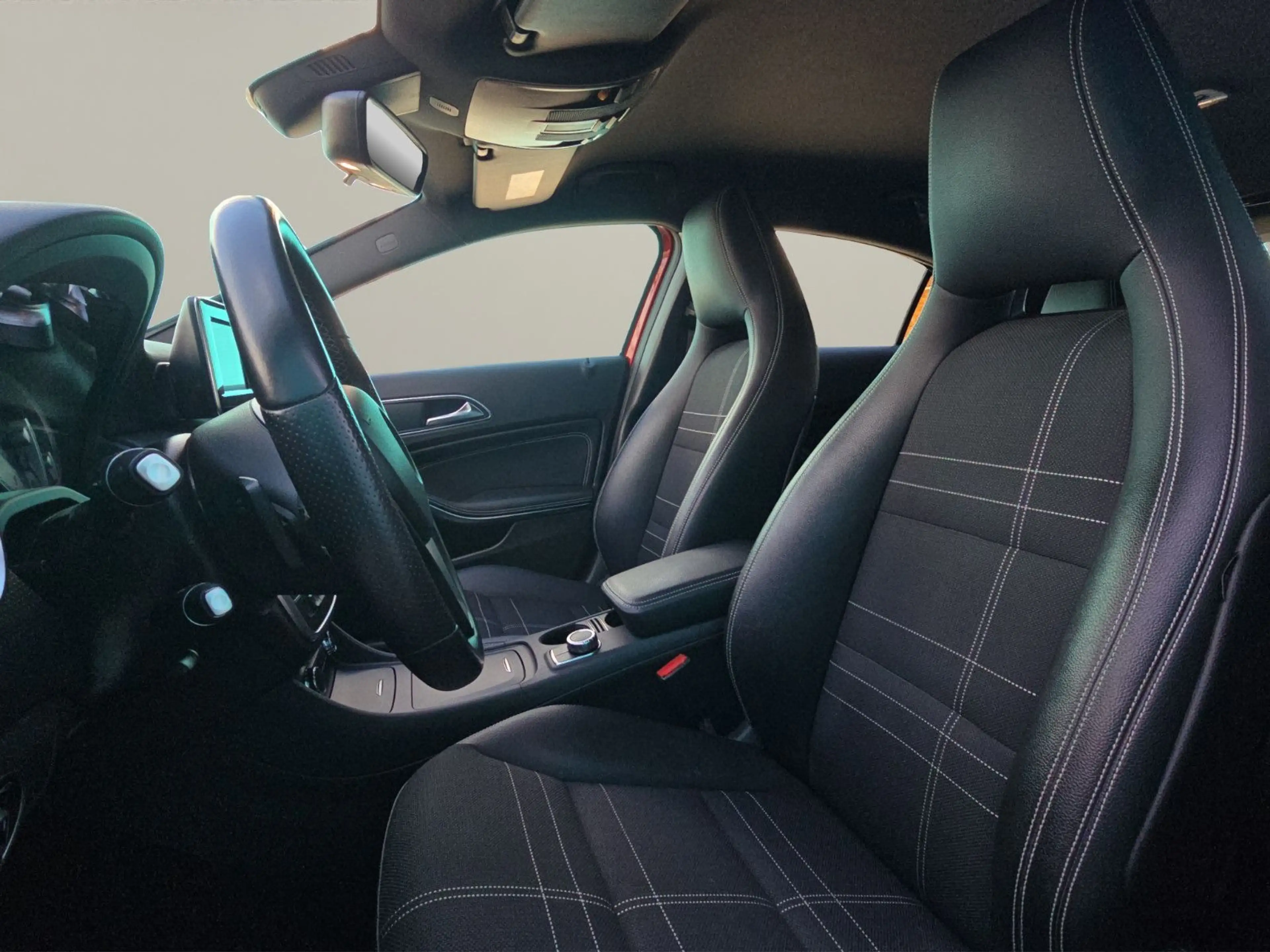 Mercedes-Benz A 180 BlueEfficiency*SHZ*Navi*PDC*BiXenon*LED* — photo 9