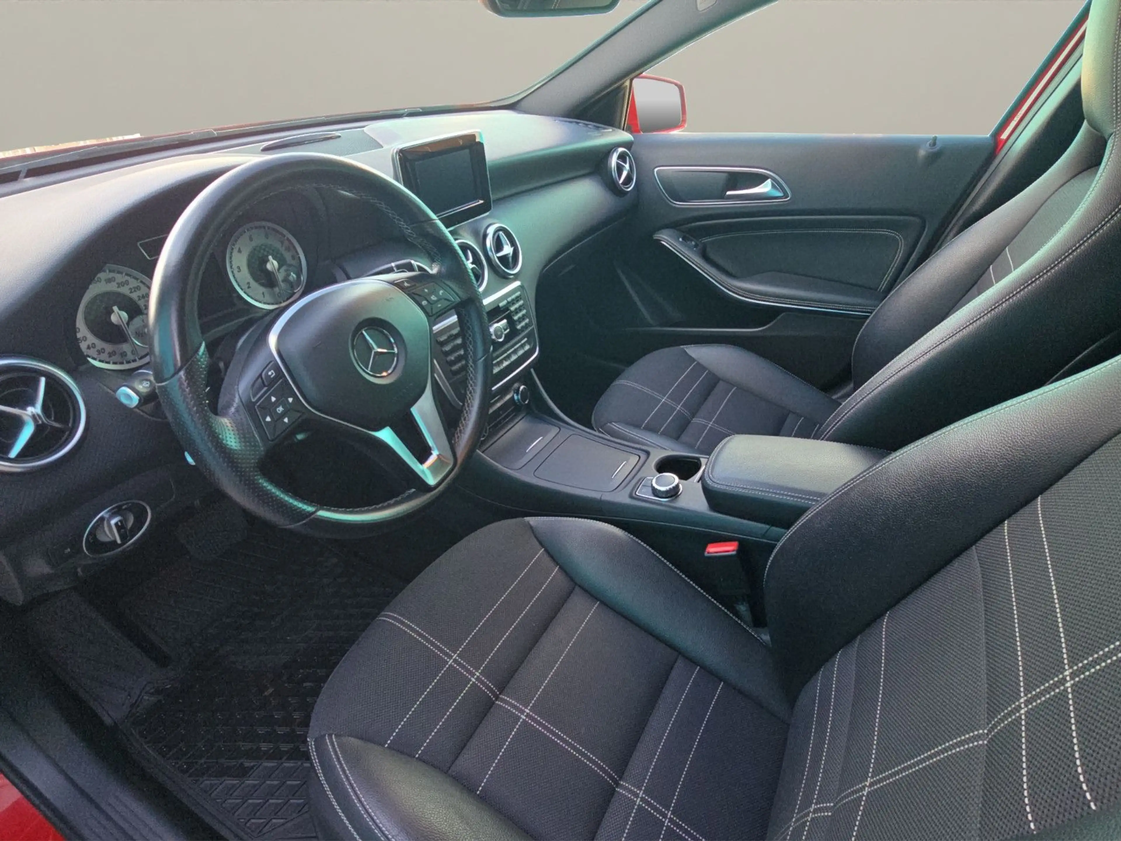 Mercedes-Benz A 180 BlueEfficiency*SHZ*Navi*PDC*BiXenon*LED* — photo 10