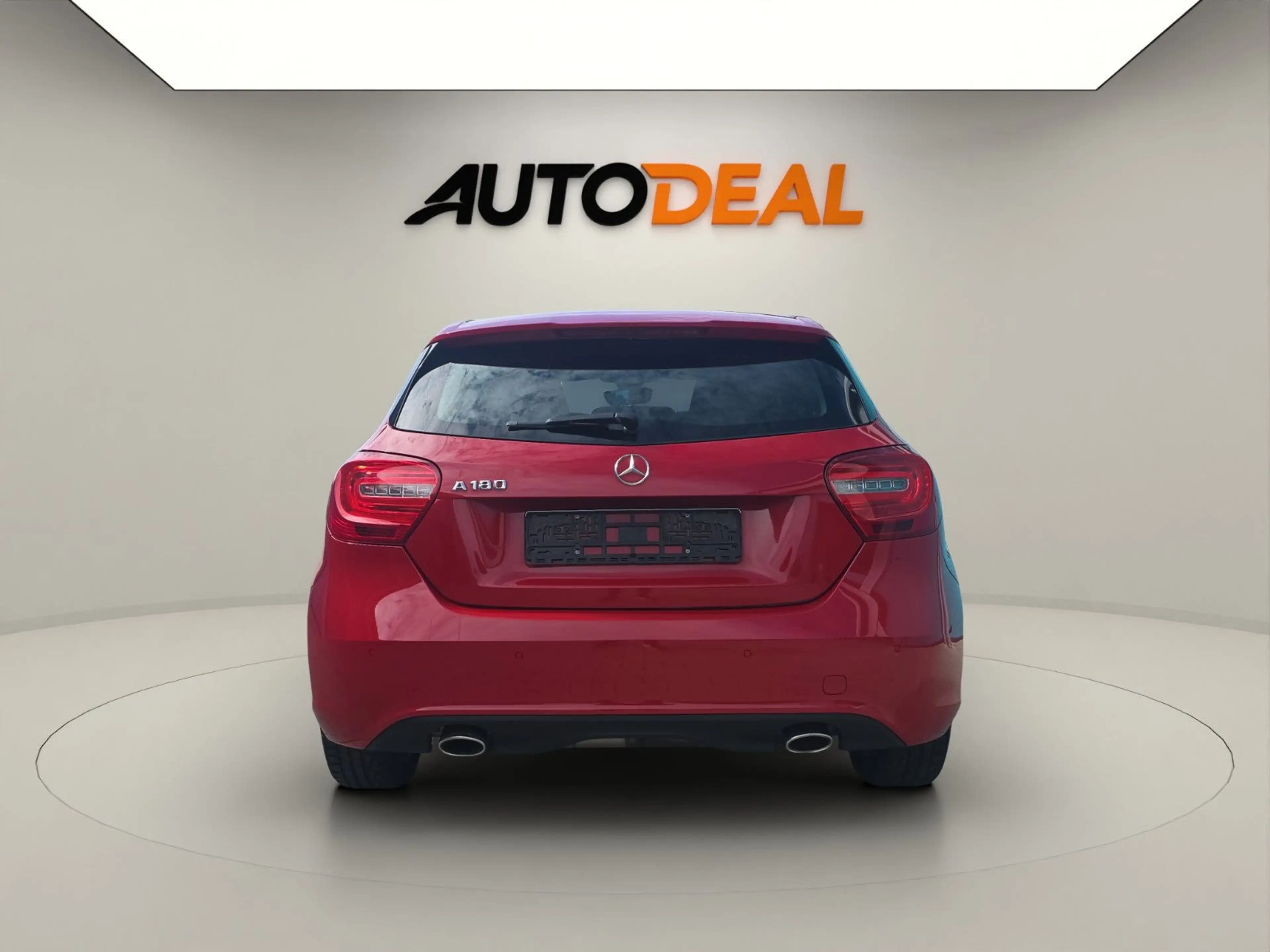 Mercedes-Benz A 180 BlueEfficiency*SHZ*Navi*PDC*BiXenon*LED* — photo 5