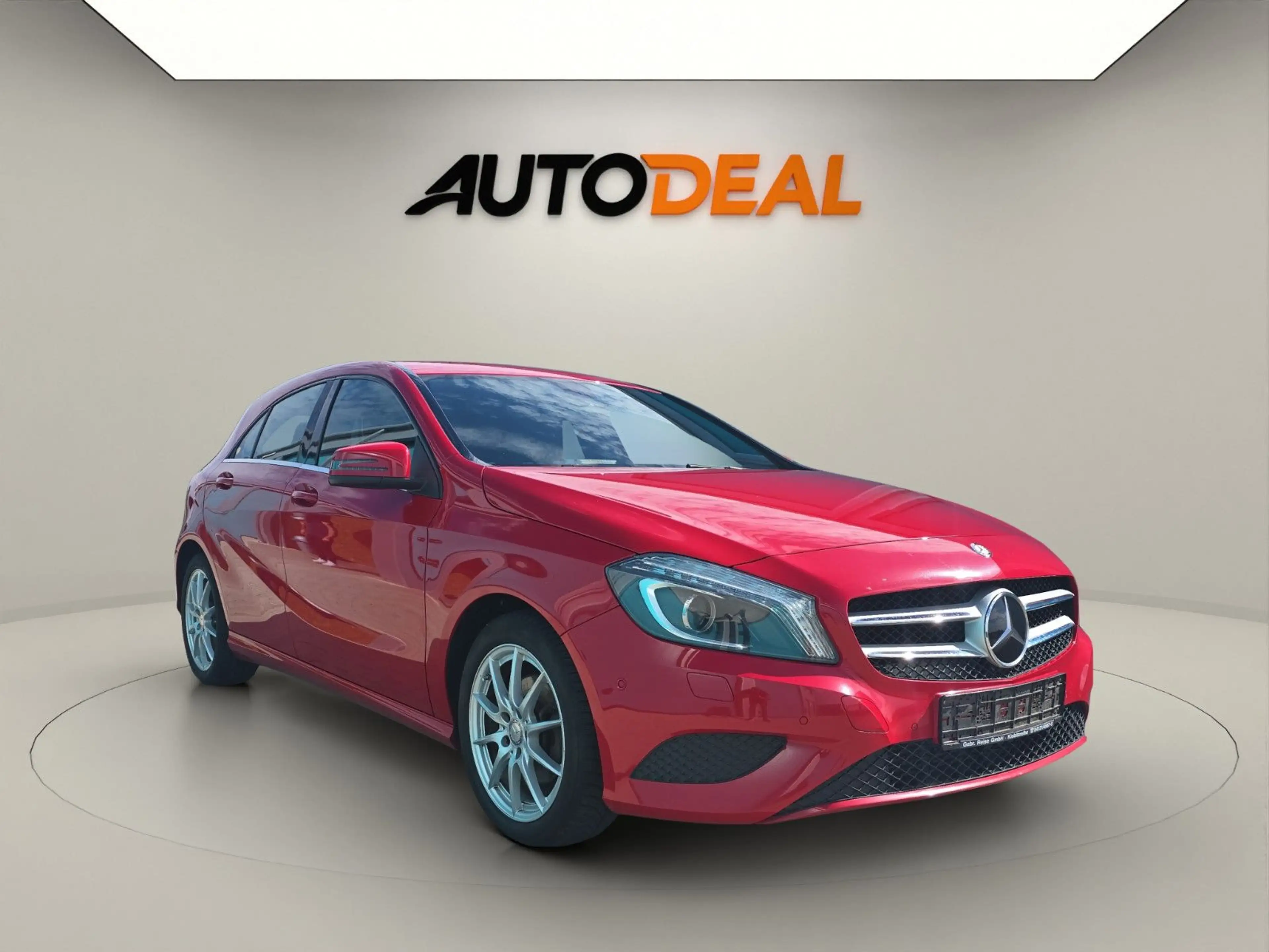 Mercedes-Benz A 180 BlueEfficiency*SHZ*Navi*PDC*BiXenon*LED* — photo 3