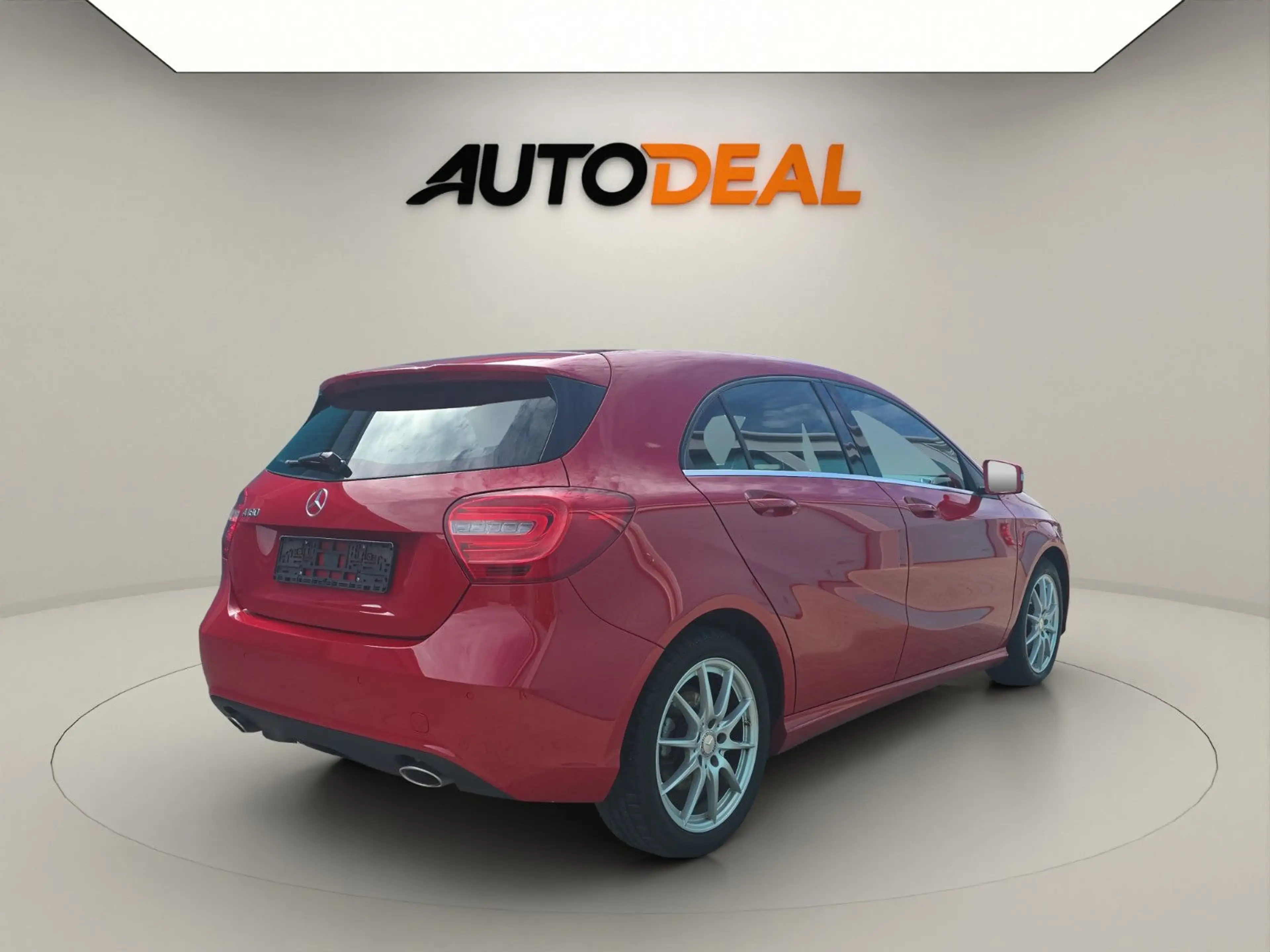 Mercedes-Benz A 180 BlueEfficiency*SHZ*Navi*PDC*BiXenon*LED* — photo 6