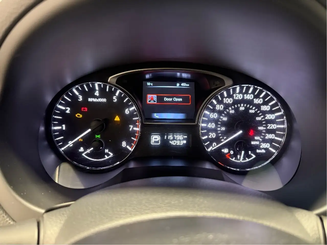 Nissan Altima снимка Nissan Altima