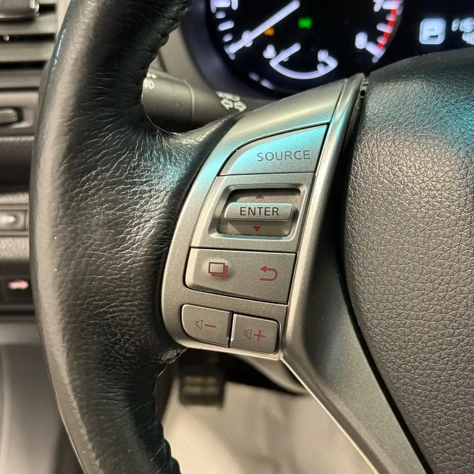 Nissan Altima снимка Nissan Altima