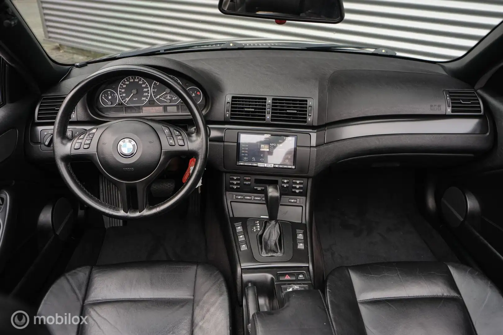 BMW 330 3-serie Cabrio 330Ci Executive | Hardtop | 6 Cilin Noir - 2