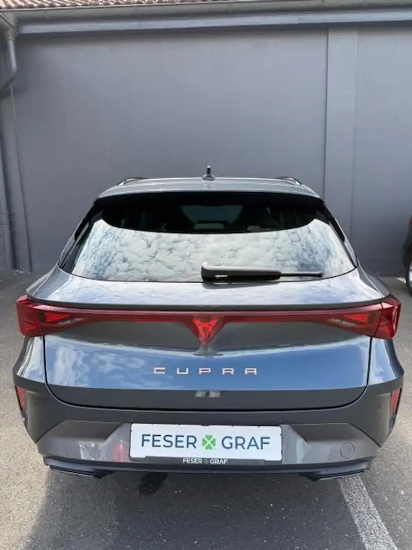 CUPRA Leon 1.5 eTSI/Matrix/Sennheiser/Pano/Rückfahrkamera Grau - 2