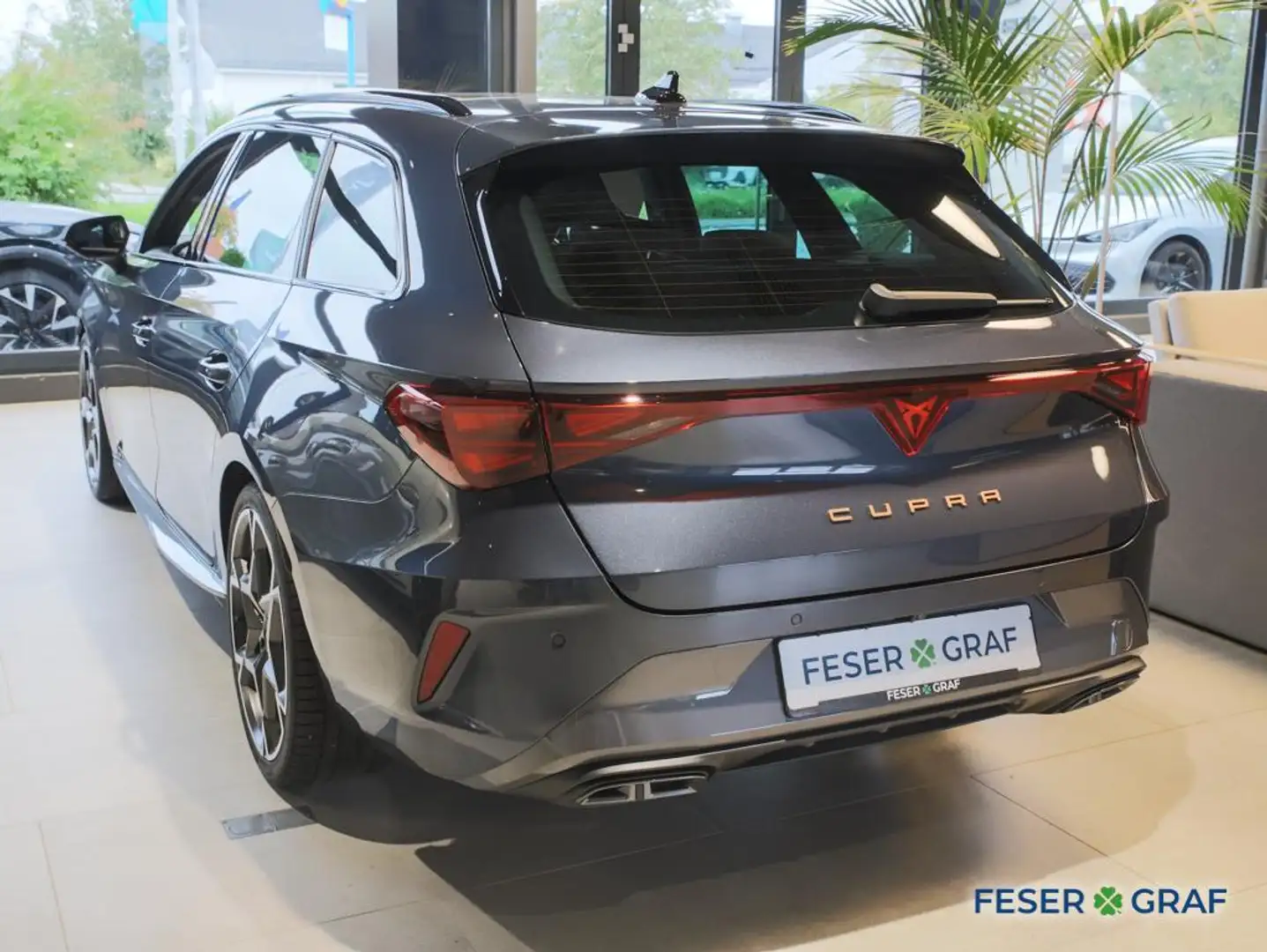 CUPRA Leon 1.5 eTSI/Matrix/Sennheiser/Pano/Rückfahrkamera Grau - 2
