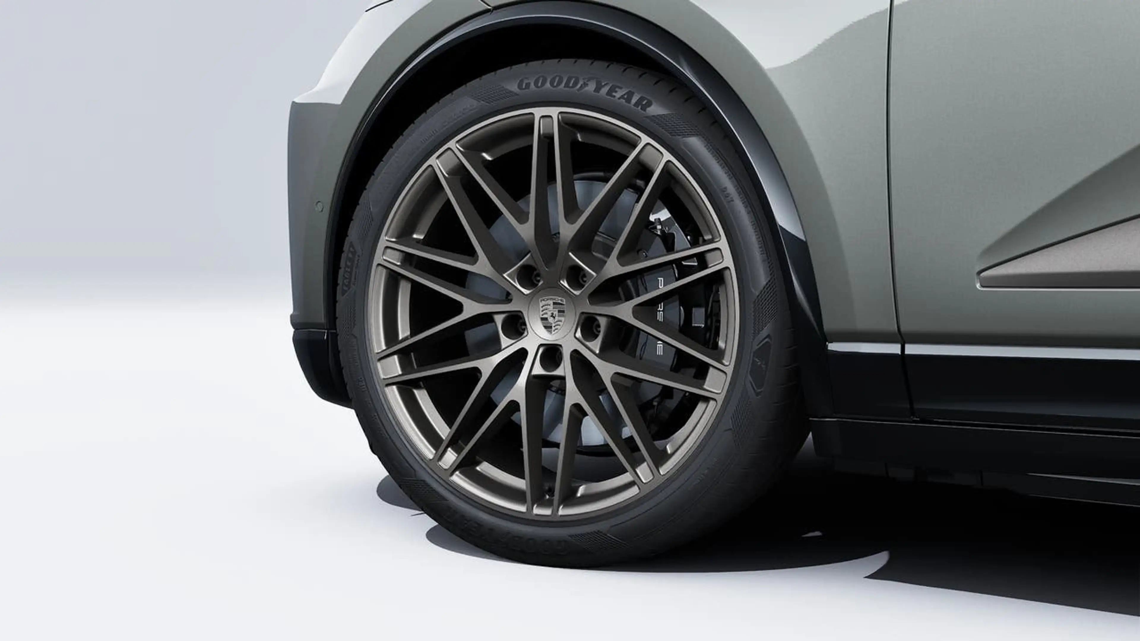 Porsche Macan Turbo — photo 10