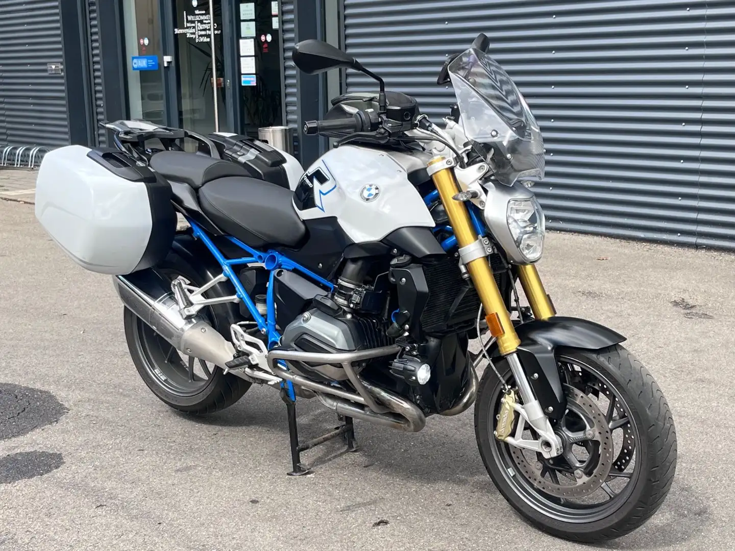 BMW R 1200 R Kofferset* Navi* Keyless* SH-GEPFLEGT Bianco - 2