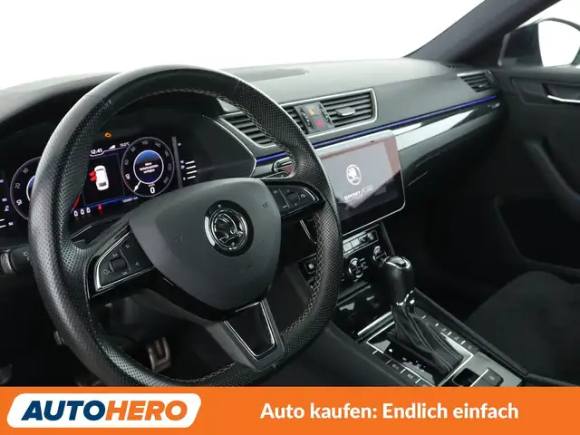 Skoda Superb view 11