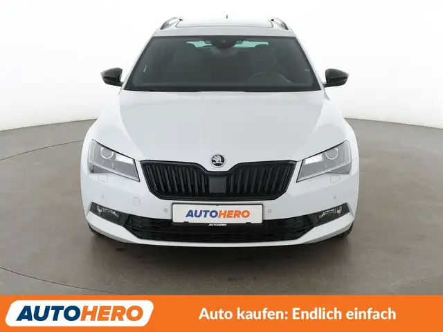 Skoda Superb view 9