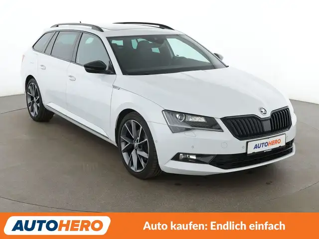 Skoda Superb view 8