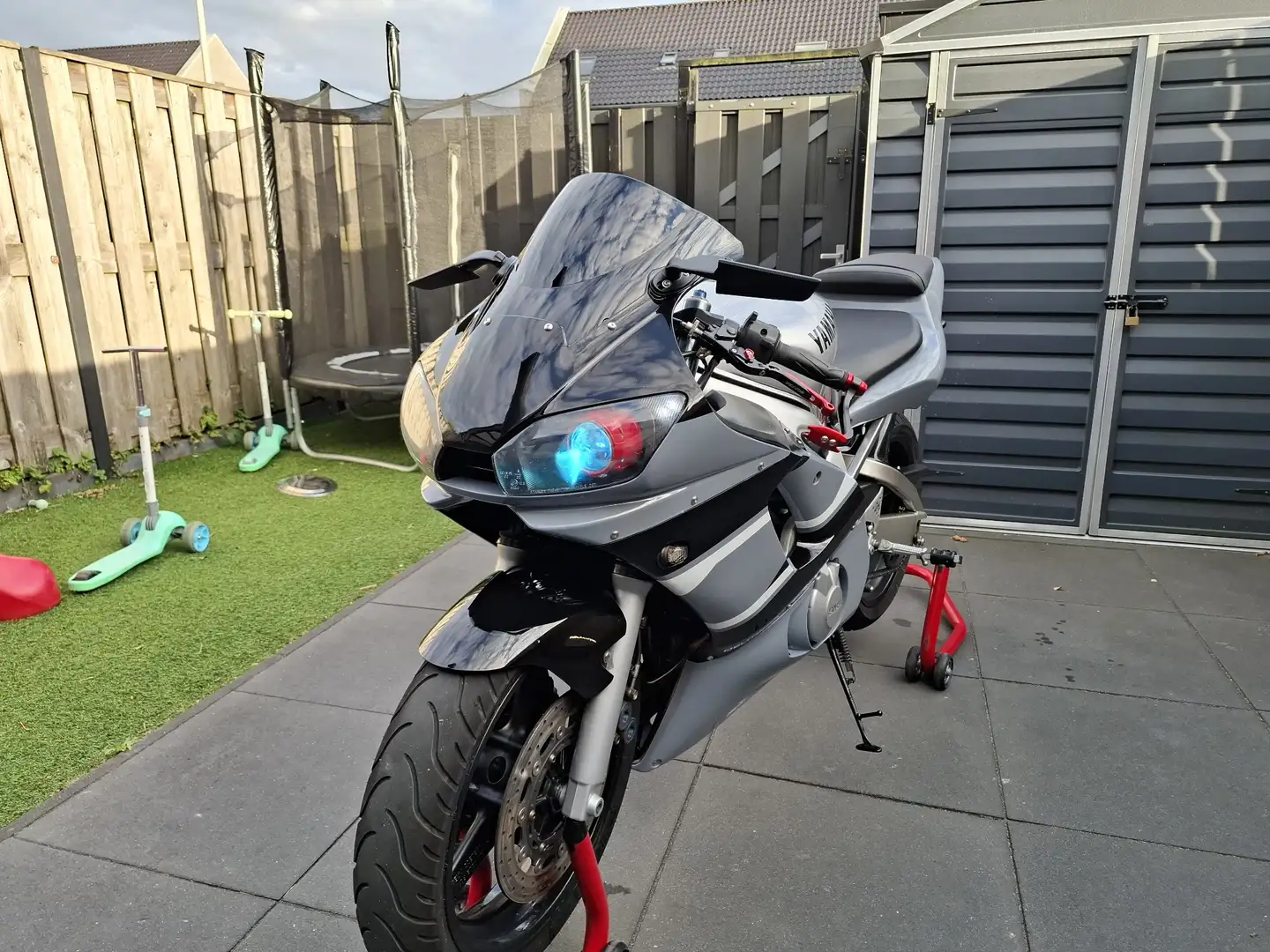 Yamaha YZF-R6 Met lage km stand Grijs - 2