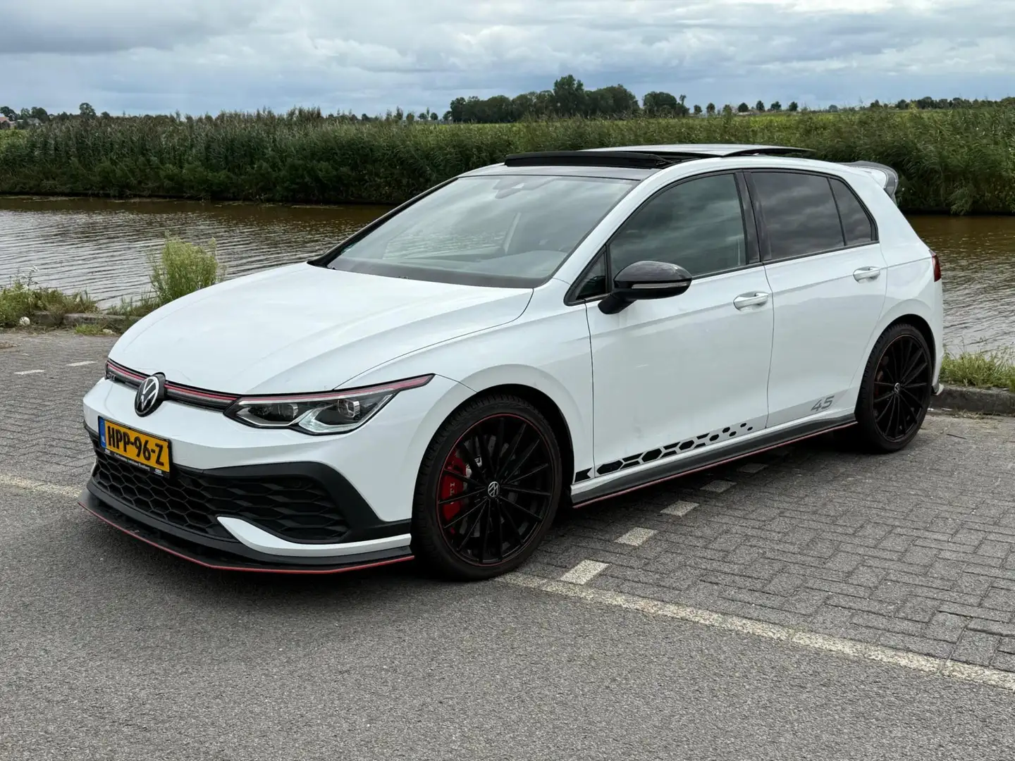 Volkswagen Golf GTI 2.0 TSI EDITION 45 / ACRAPOVIC Weiß - 2