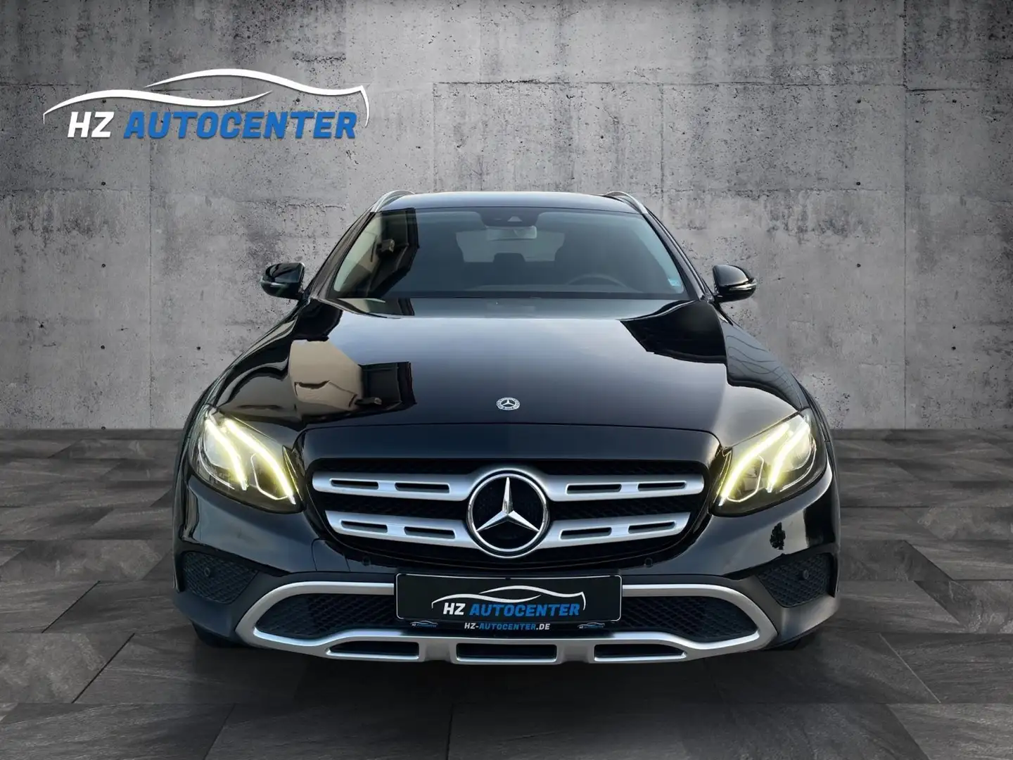 Mercedes-Benz E 220 d 4Matic All-Terrain*LED*NAVI*SHZ*AMBIENTE Noir - 2