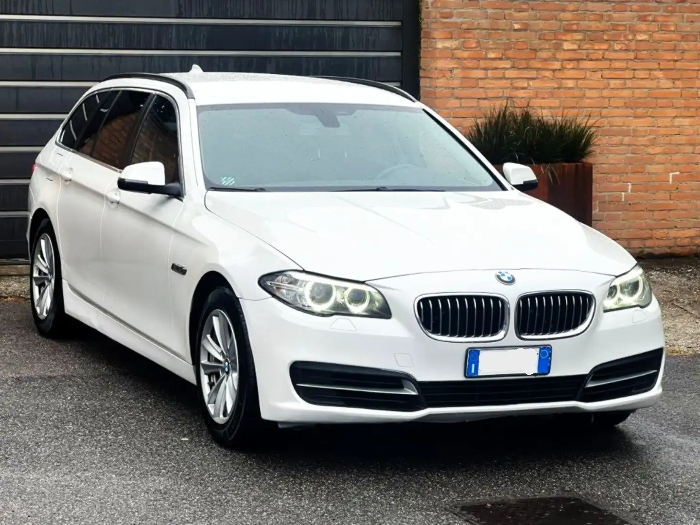 BMW 535 4x4-313cv-RESTYLING-Tag.Cert-U.Prop-Euro6-2016 Bianco - 1