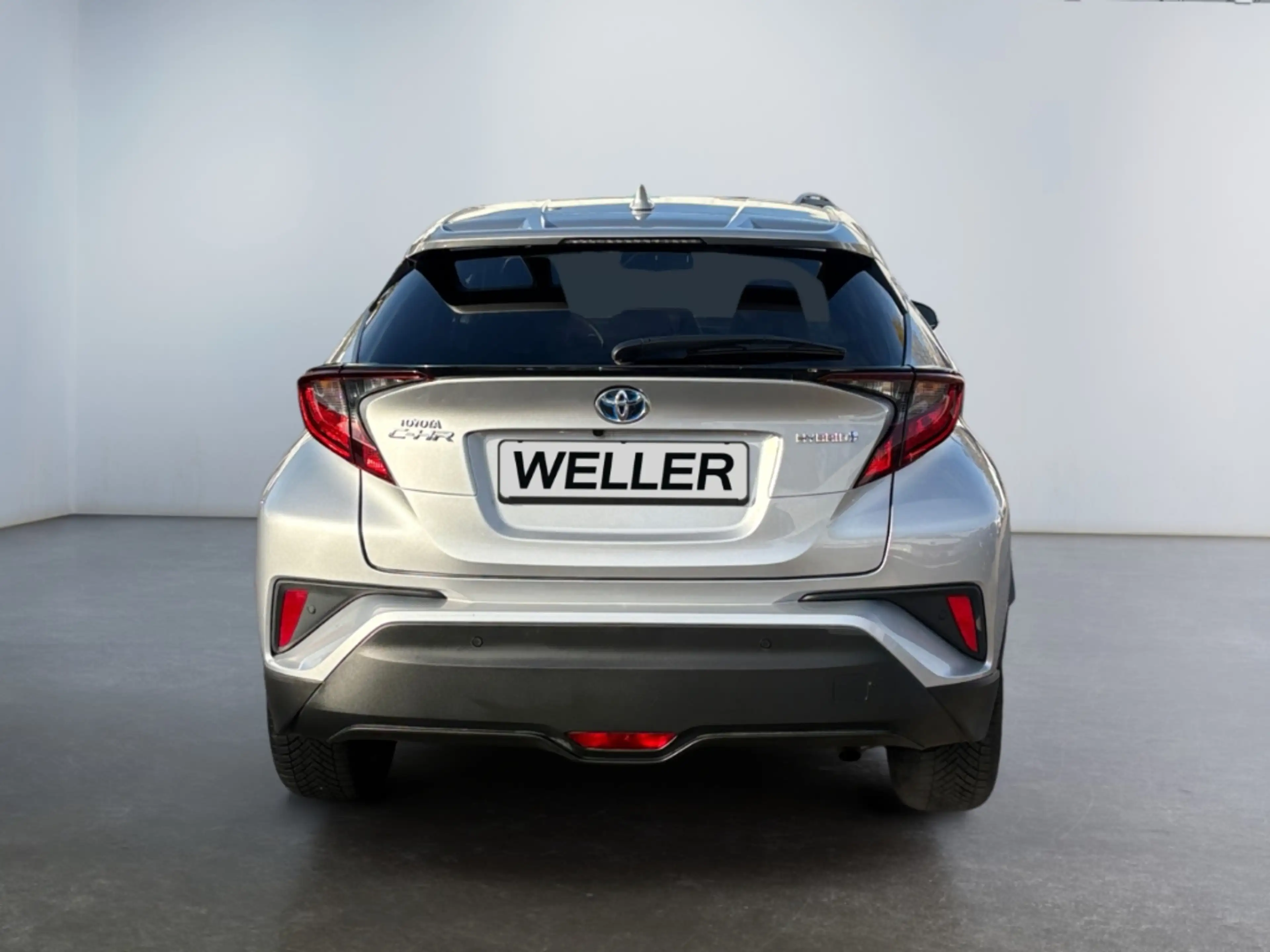 Toyota C-HR Hybrid Team D — photo 6