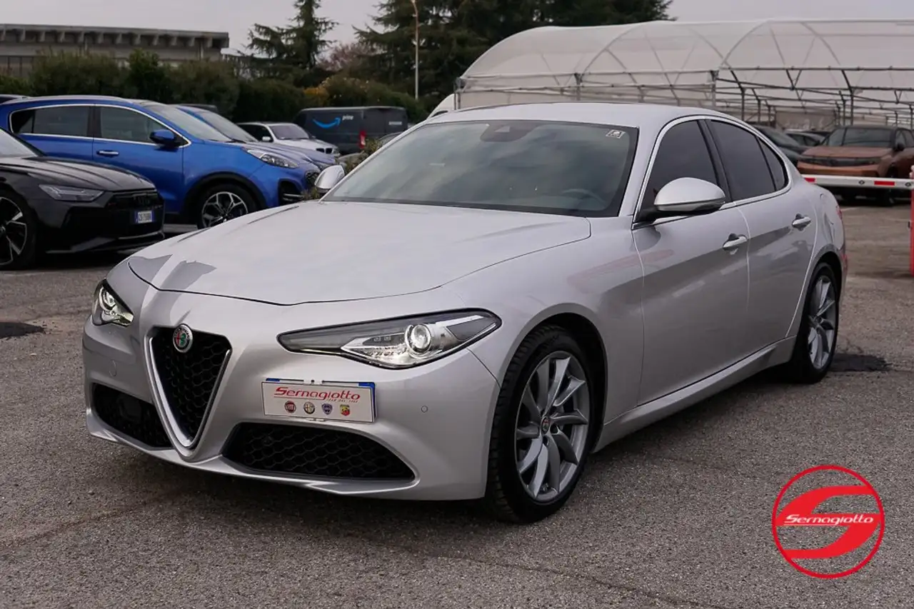 Alfa Romeo Giulia 2021