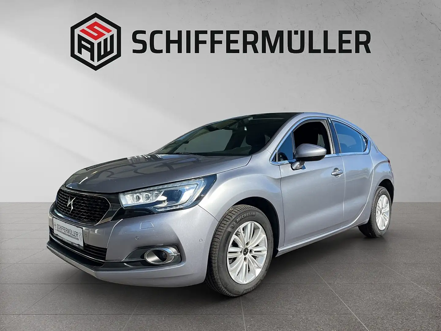 DS Automobiles DS 4 BlueHDi120 Argent - 1