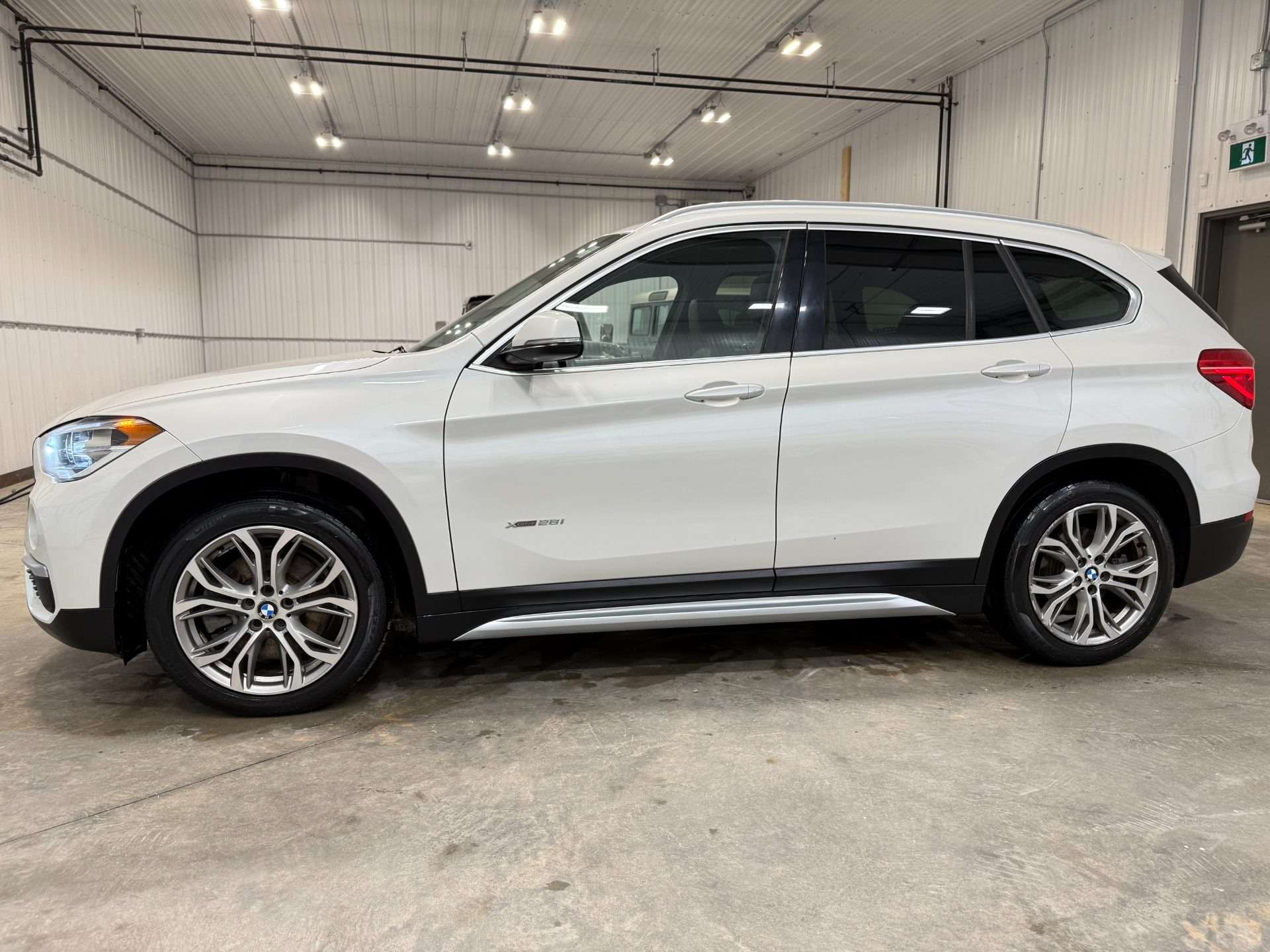 2016 BMW X1 xDrive28i — снимка 1