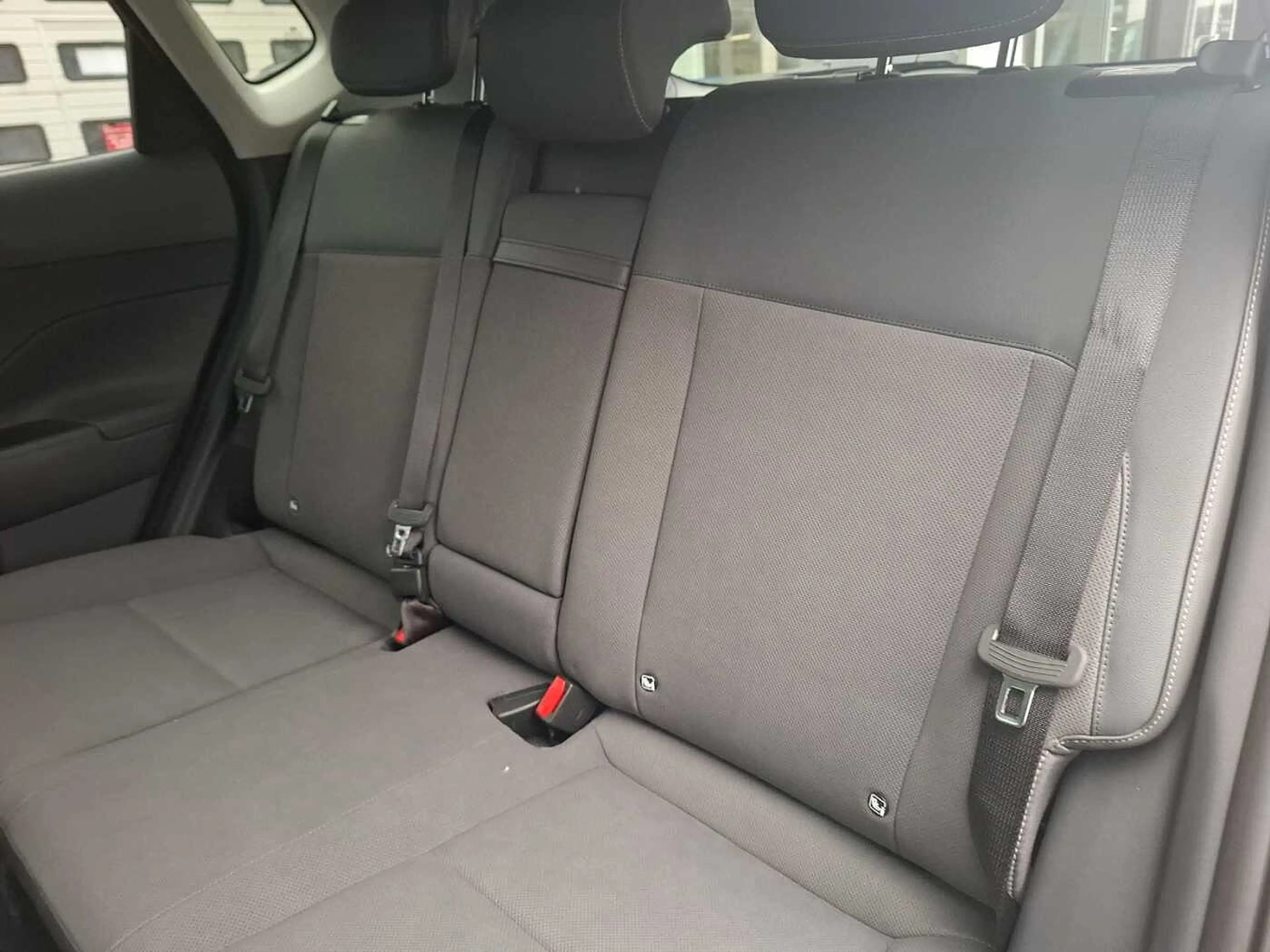 Hyundai KONA 1.6 T-GDI DCT Prime 'Glasdach' — photo 12